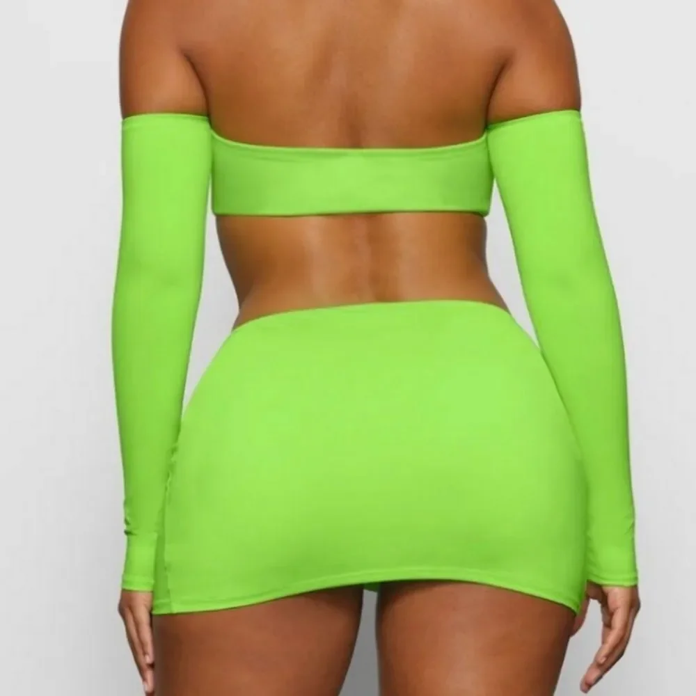 SKIMS Neon Green Long Sleeve Bikini Crop Top 4X NWT Body-less Swim